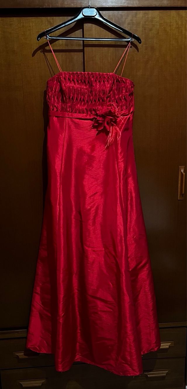 Vestido rojo Santiago Sanchez fiesta