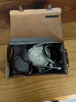 Oscilotonometro (Tensiómetro) antiguo Oscillomat