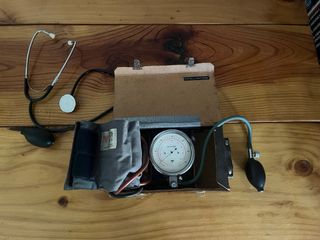 Oscilotonometro (Tensiómetro) antiguo Oscillomat