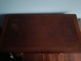 Mueble madera antiguo, no tiene parte trasera,