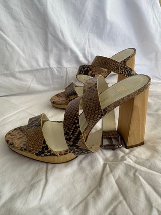 Sandalias tacón Farrutx serpiente