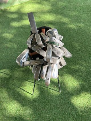 Lote de palos de golf + bolsa de pie 