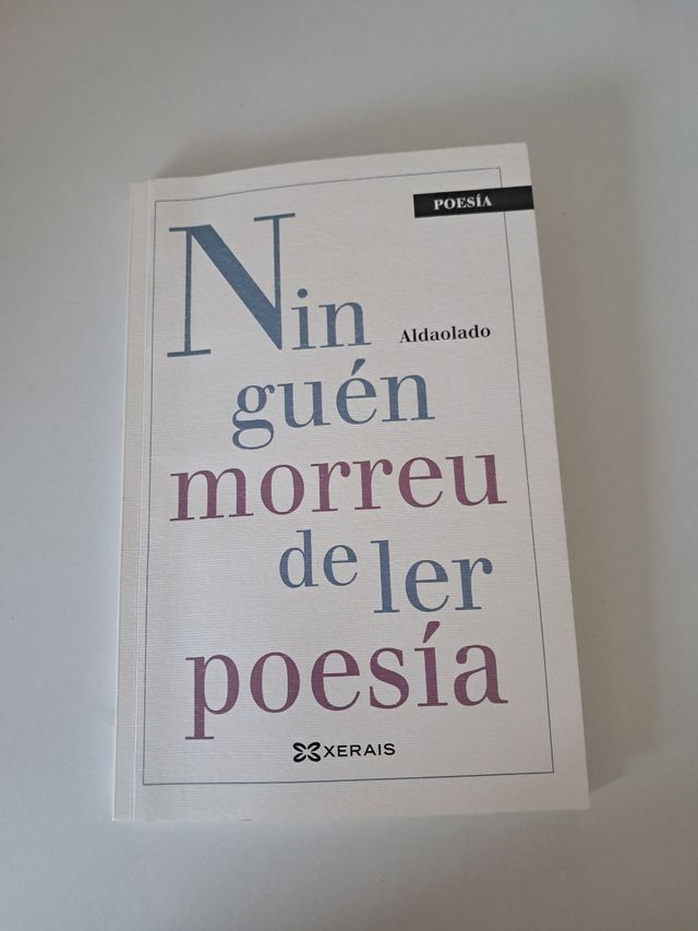 Ninguén morreu de ler poesía