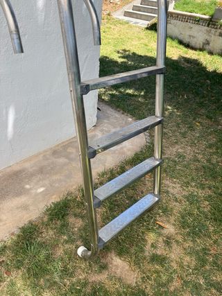 Escalera piscina metalica 