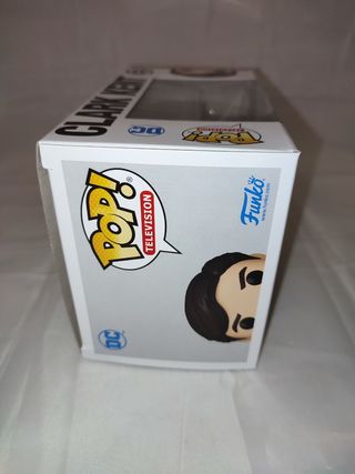 Funko Pop! Smallville Clark Kent #543