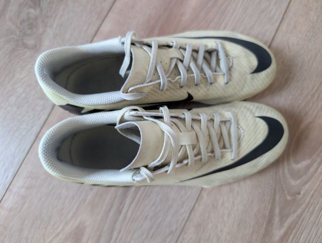 Scarpe da calcio Nike Mercurial da bambino - beige/nere