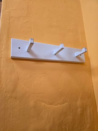 Perchero pared 3 ganchos blanco