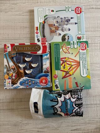 Juegos de mesa y construcción