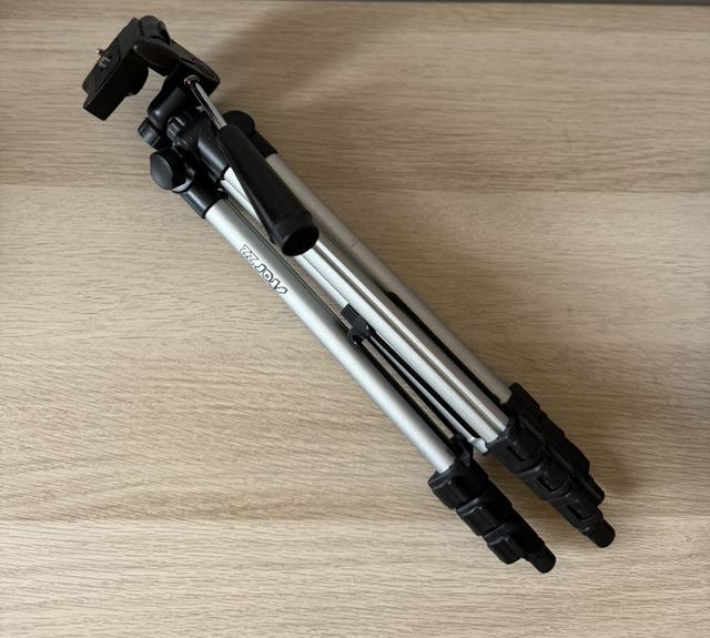 Trípode Hama Star 22 (nuevo, sin estrenar) + funda