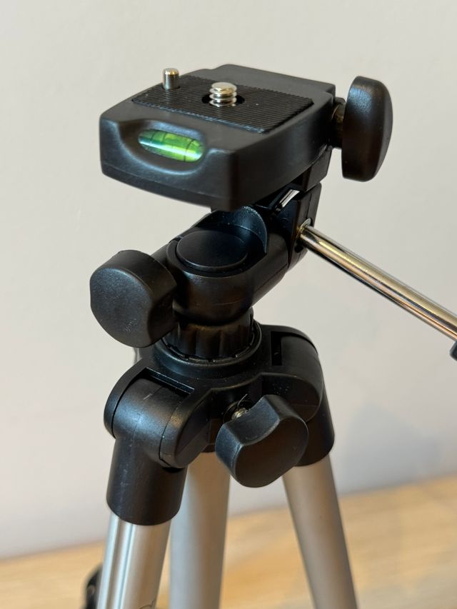 Trípode Hama Star 22 (nuevo, sin estrenar) + funda