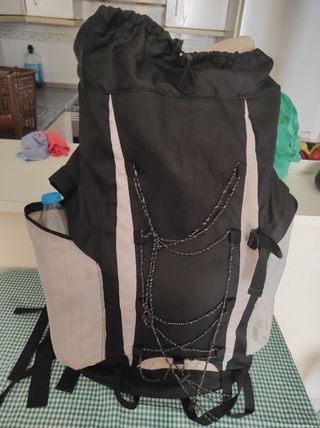 Mochila montaña beige-negra
