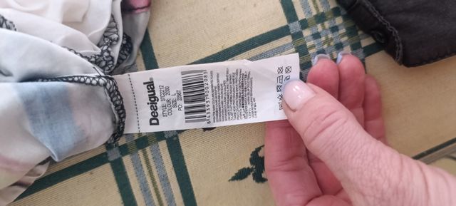 Camisa floral desigual