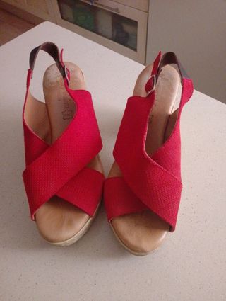Yokono - Zapatos cuña rojos nº39