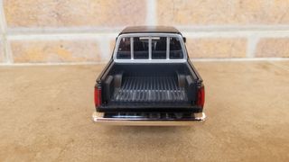 Toyota Hilux GL - Coche escala