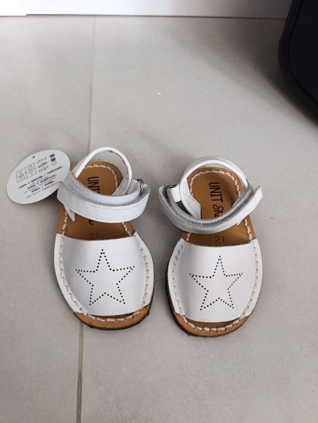 Sandalias niña blancas, talla 21