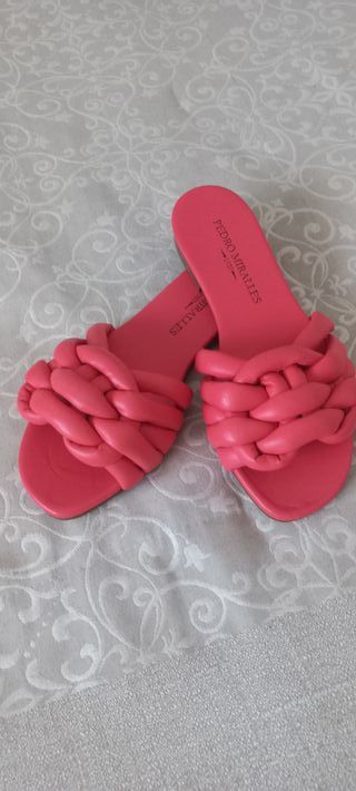 Sandalias Pedro Miralles rojas