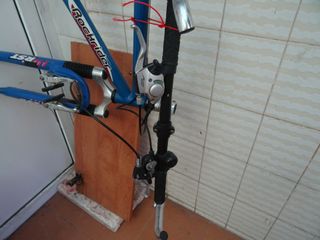 Bicicleta montaña Rockrider usada con buen chasis 