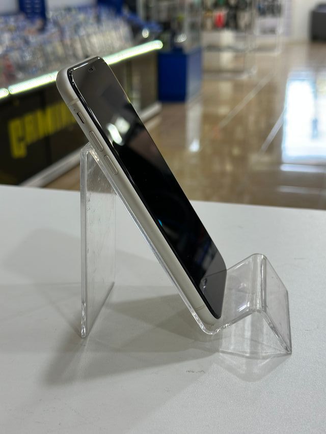 iPhone 11 Blanco 128GB seminuevo