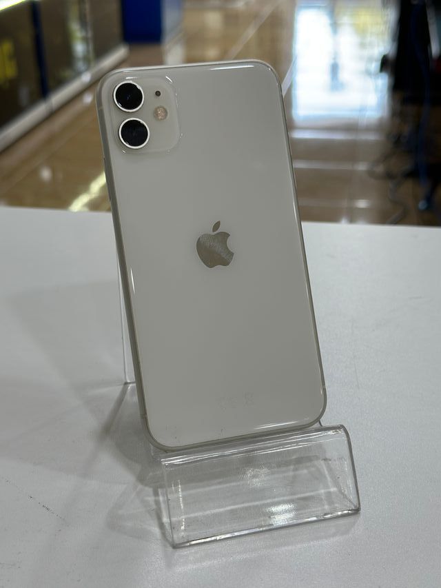 iPhone 11 Blanco 128GB seminuevo