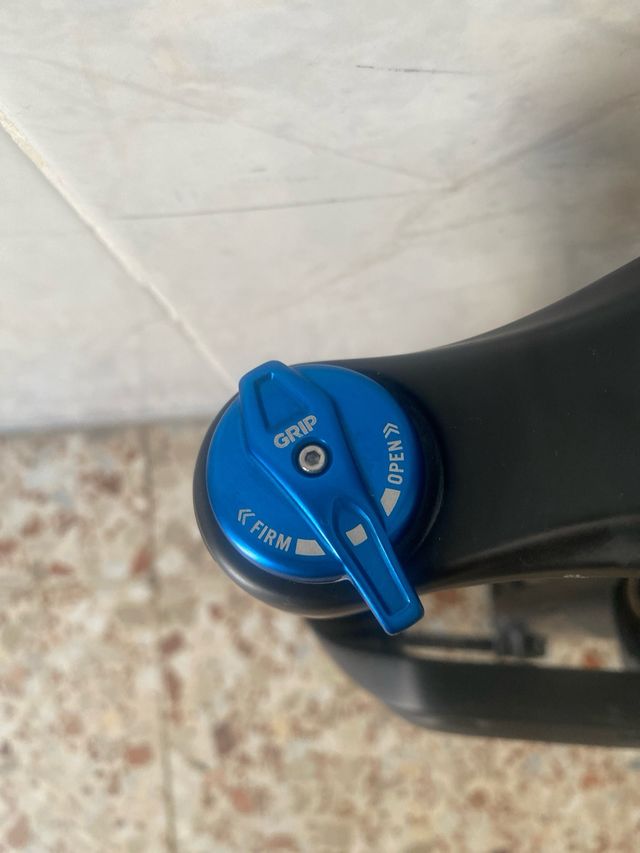 Horquilla Fox 34 27.5" 150mm de recorrido.