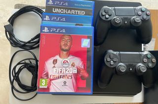 PS4 (PlayStation 4) + 2 mandos + 3 juegos