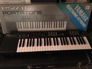 Yamaha PSR-11 Portatone - Teclado