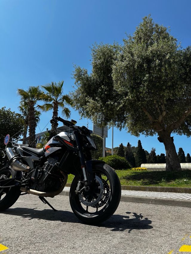 KTM Duke 790 L A2 - Moto Impecable