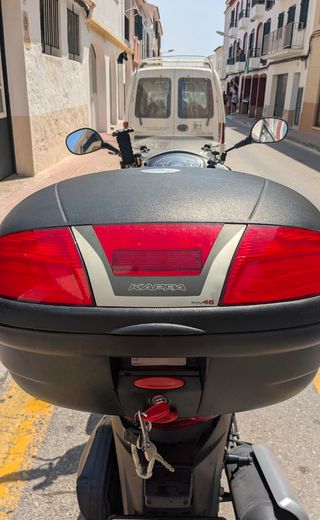 Scooter Suzuki sixteen