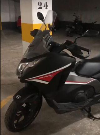 HONDA INTEGRA 700