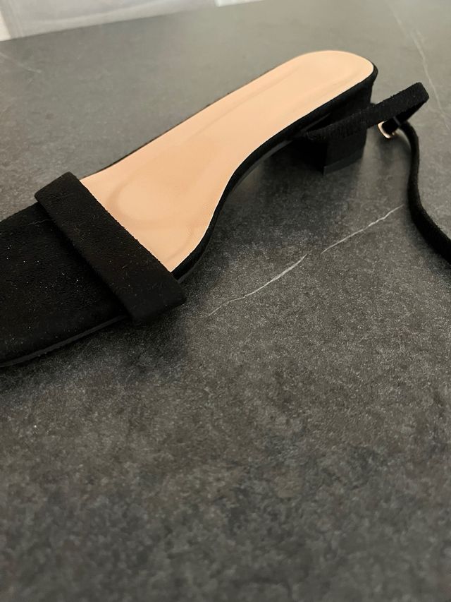 Tacones negros - Sandalias