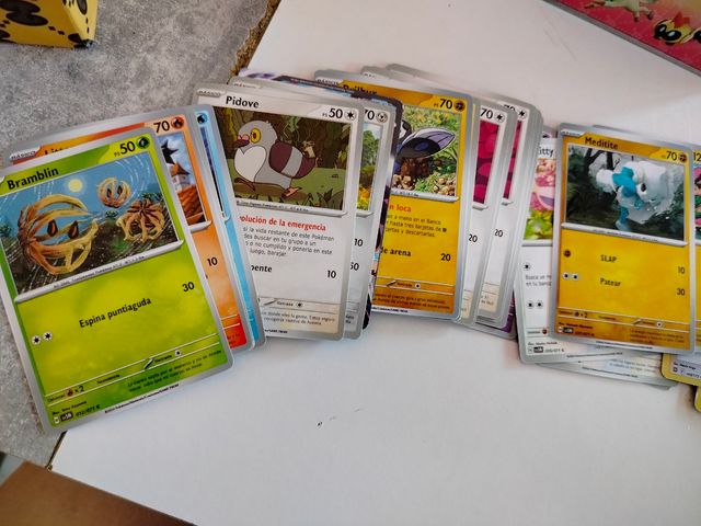 Corona Astral Pokémon