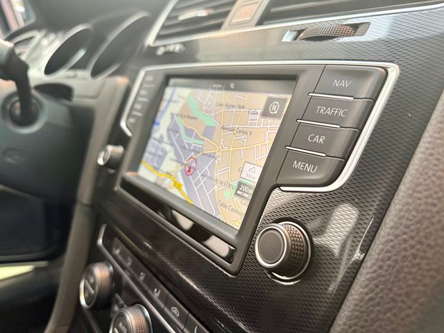 VOLKSWAGEN GOLF GTI PERFORMANCE 2.0 TSI 230CV