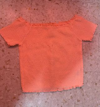 Tops off-shoulder: Estilo en 4 colores