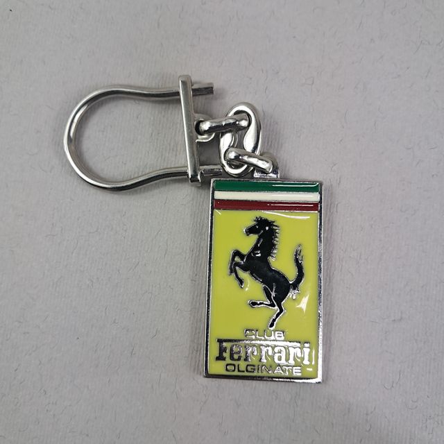 Portachiavi vintage smaltato Ferrari Club Olginate