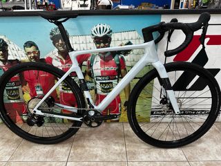 SCOTT ADDICT GRAVEL 40 2025