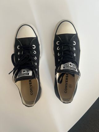 Converse negras plataforma