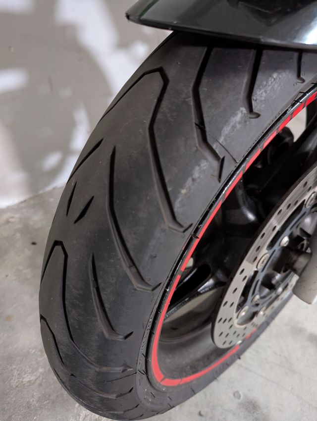 Yamaha Fazer 600 negra