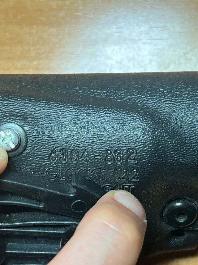 Funda Safariland Glock 17 con linterna