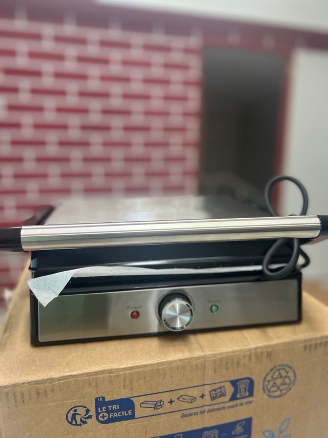 Grelhador de pedra George Wilkinson MegaSone