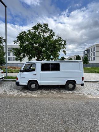 Mercedes-Benz Mb100 1992