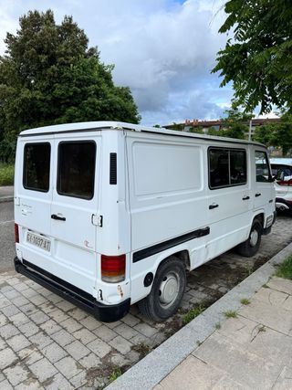 Mercedes-Benz Mb100 1992
