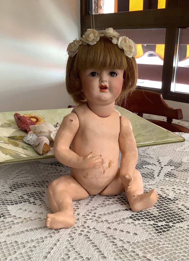 Muñeca porcelana antigua