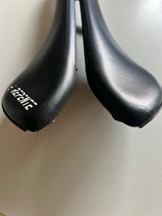 Sillín Repente - 127g .