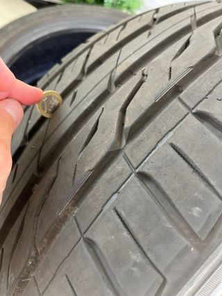 2 Neumaticos 285/35/22