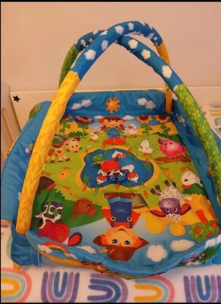 Alfombra actividades bebé Granja