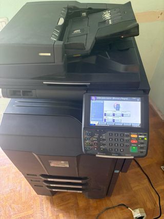 Kyocera TASKalfa 5550ci: Impresora multifunción