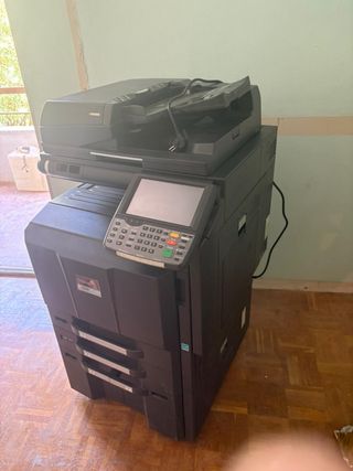 Kyocera TASKalfa 5550ci: Impresora multifunción