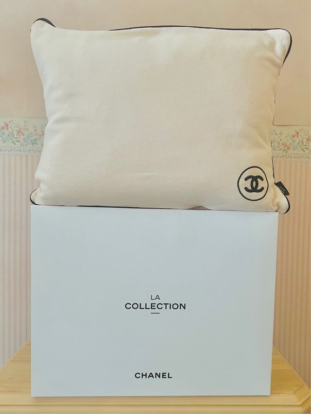 CHANEL COJIN/ALMOHADA - CUSHION PILLOW