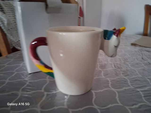 Taza unicornio arcoiris