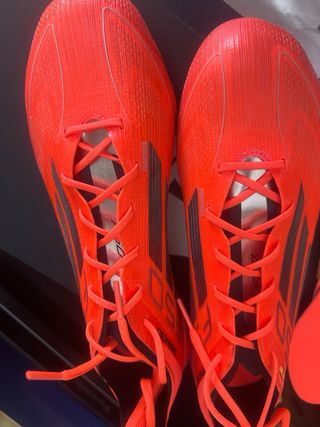 Botas fútbol Adidas J. Hermoso mundial 2023